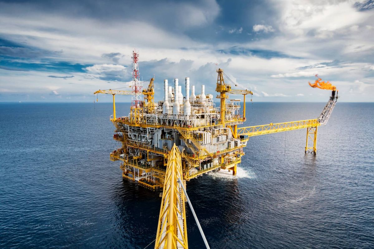 Photographie d'une plateforme de gaz offshore